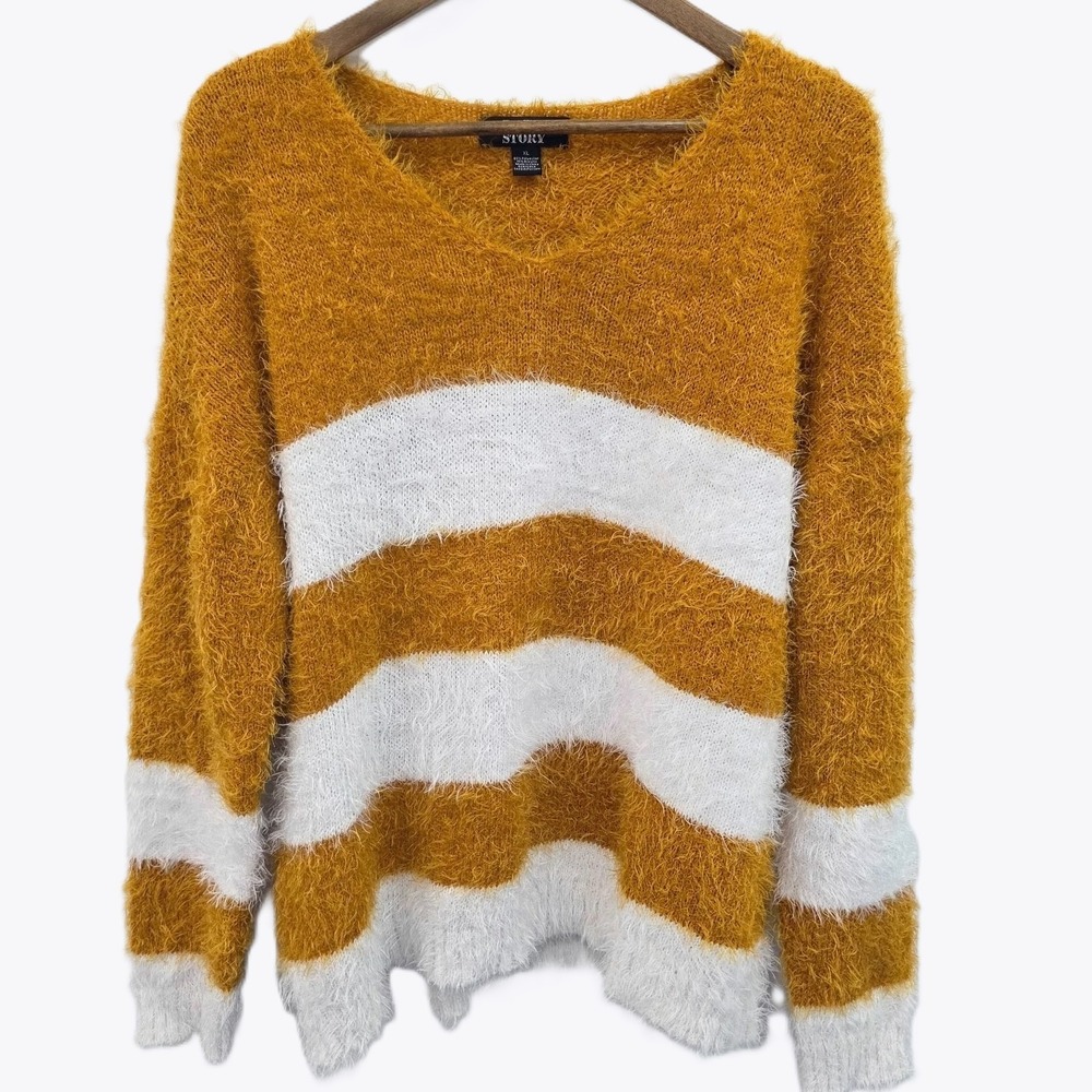 Womens‎ XL Mustard White Fuzzy Eyelash Knit Sweater Striped V Neck Cozy Soft Top